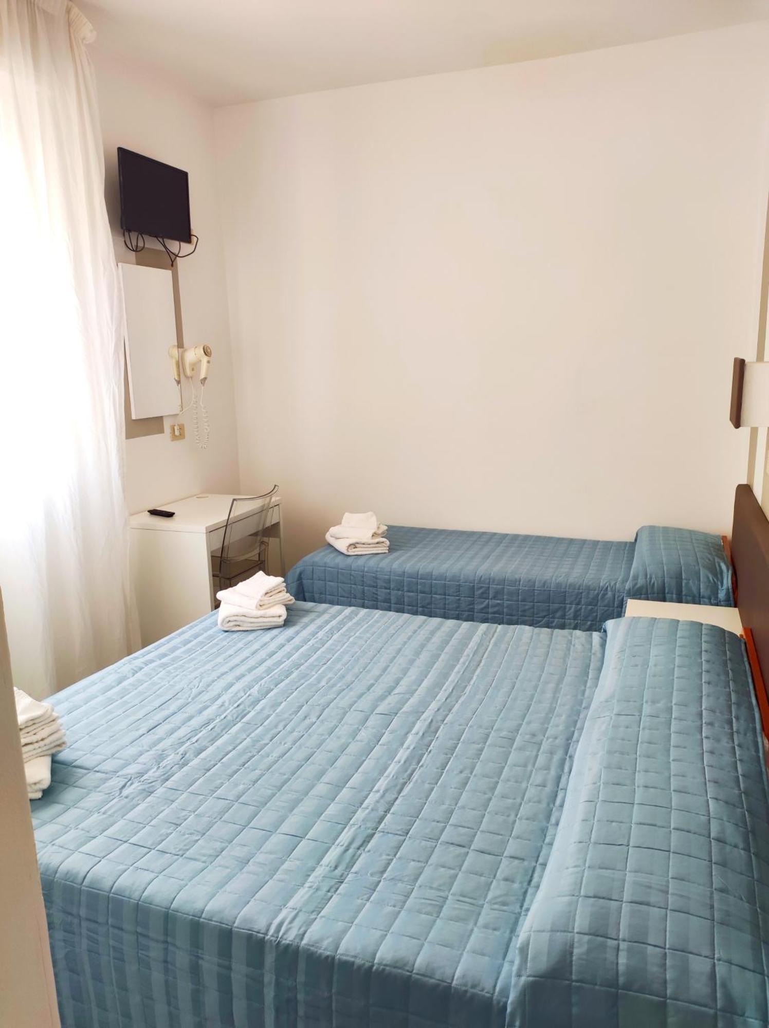 Hotel Ca Vanni ريميني الغرفة الصورة
